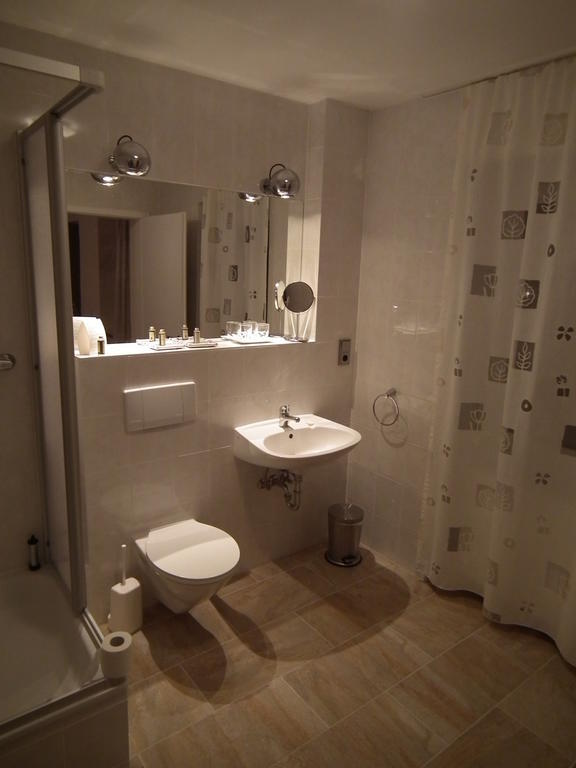 Hotel Cafe Del Maar Schalkenmehren Szoba fotó