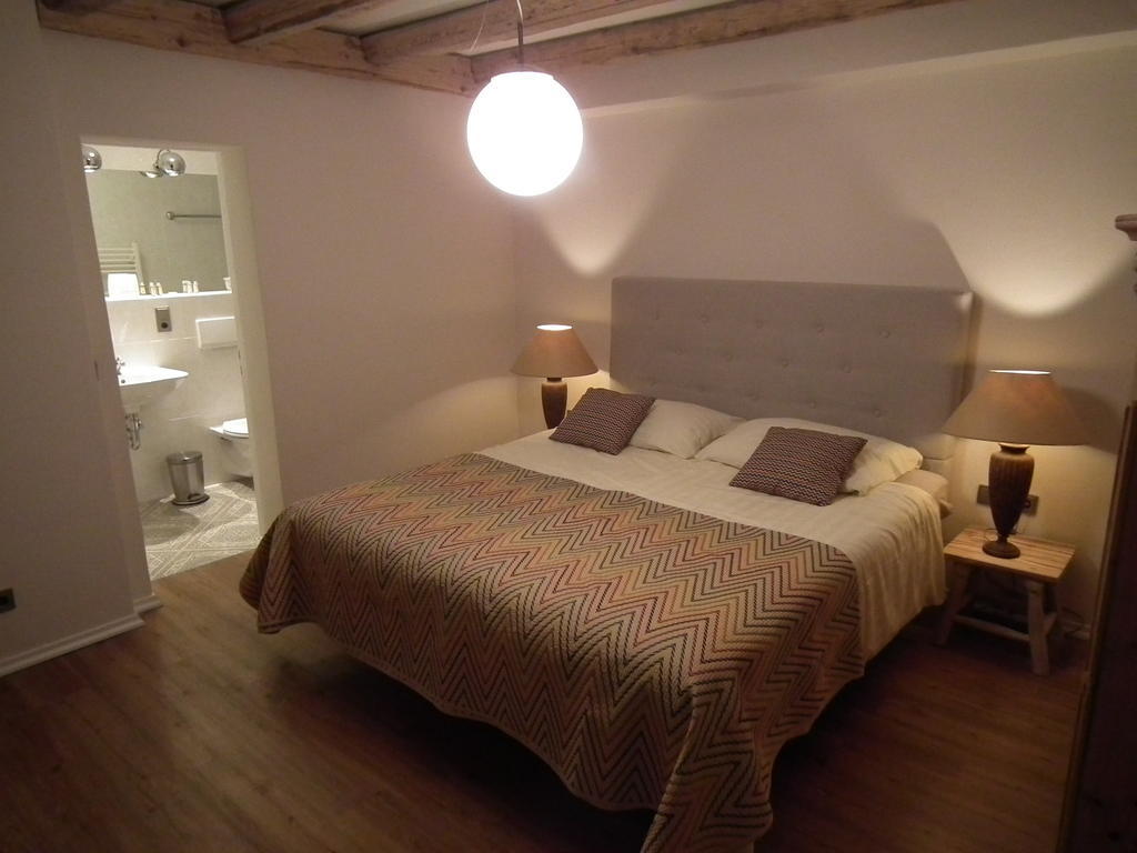 Hotel Cafe Del Maar Schalkenmehren Szoba fotó